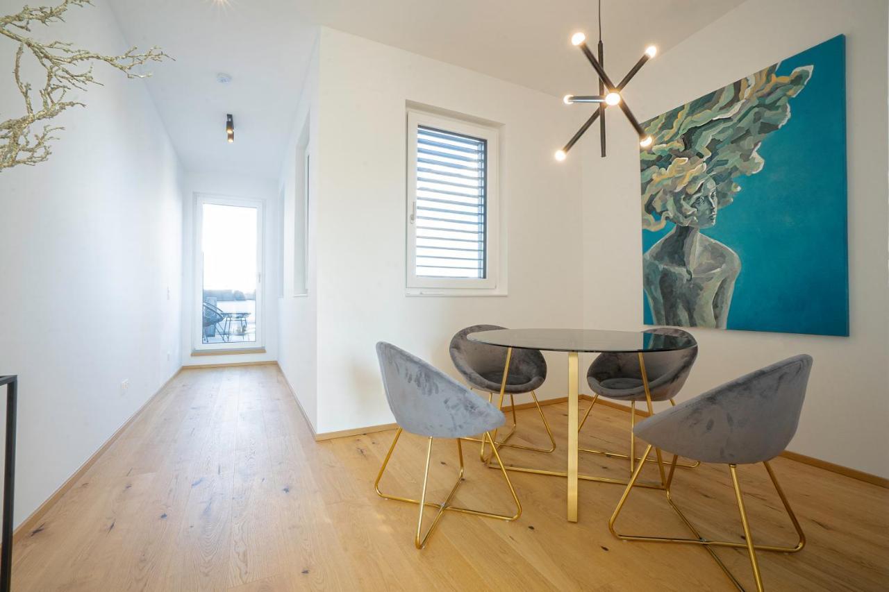 Apartment Orestaliving - Penthouse With Designer Renovation